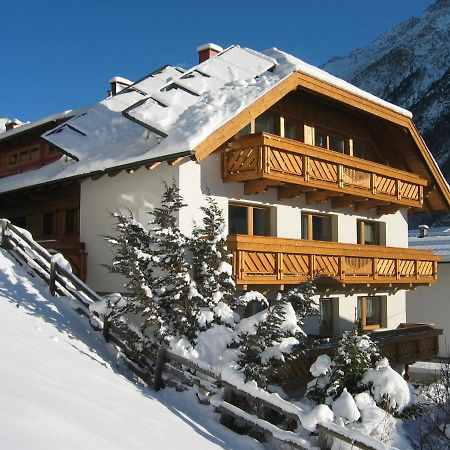 Fruehstueckspension Rehwinkl Sölden Exterior foto